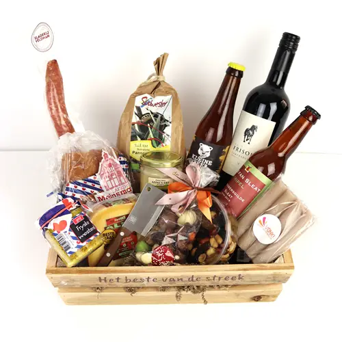 Fries Kerstpakket in prachtig houten kratje: Het beste uit de streek.