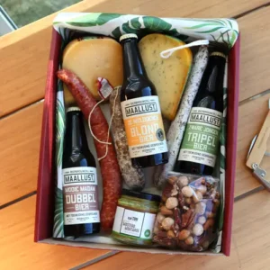 De Weldoener kaas en bier pakket cadeau met Maallust bieren en ambachtelijke kaas